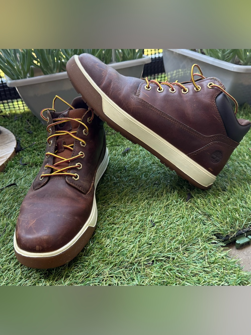 Timberland Men's Dark Brown Leather Chukka Boots with Cream Sole